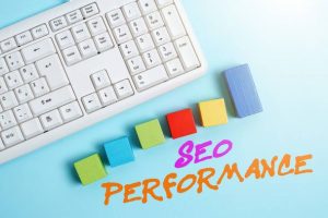 چطور محتوای خود را بهینه‌سازی کنیم تا در موتورهای جستجو بهتر دیده شود؟